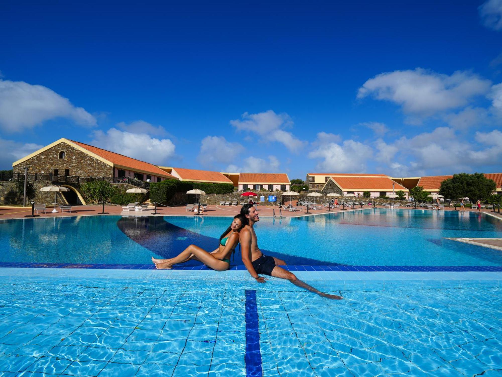 Le Tonnare Di Stintino - Beach Resort Экстерьер фото